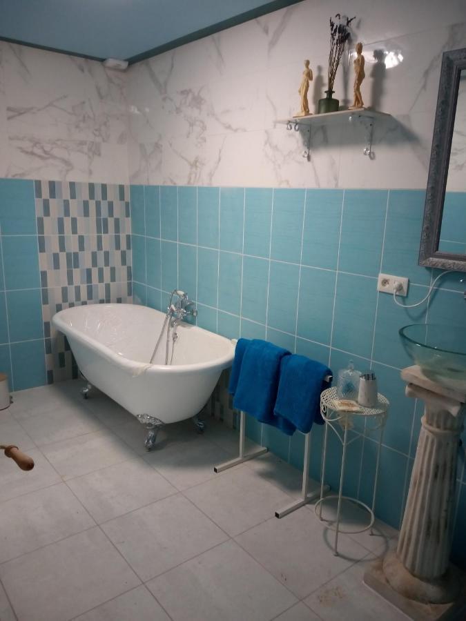 Le Chevalier Des Marettes Bed & Breakfast Airel Luaran gambar