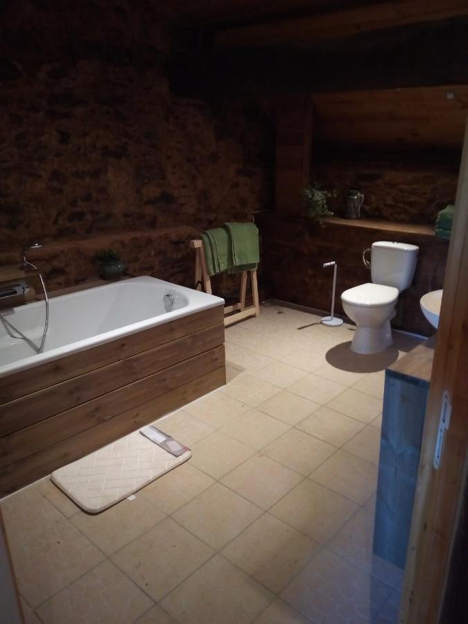 Le Chevalier Des Marettes Bed & Breakfast Airel Luaran gambar